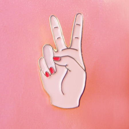 PIN'S PEACE - COUCOU SUZETTE