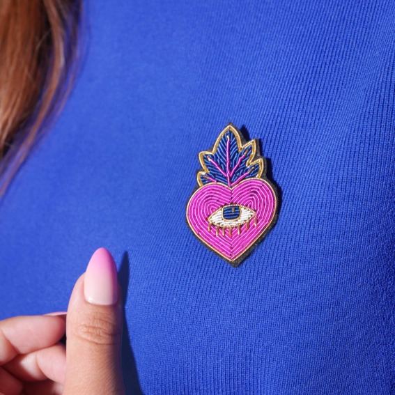 "COEUR EX-VOTO PINK" BROCHE BRODÉE À LA MAIN - MALICIEUSE