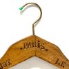 CINTRE EN BOIS VINTAGE - LE GOLF DROUOT - TEMPLE DES ROCKERS - V0113