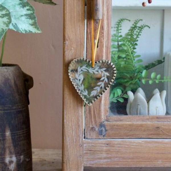 MIROIR DECORATIF EN FORME DE COEUR MA3016 427