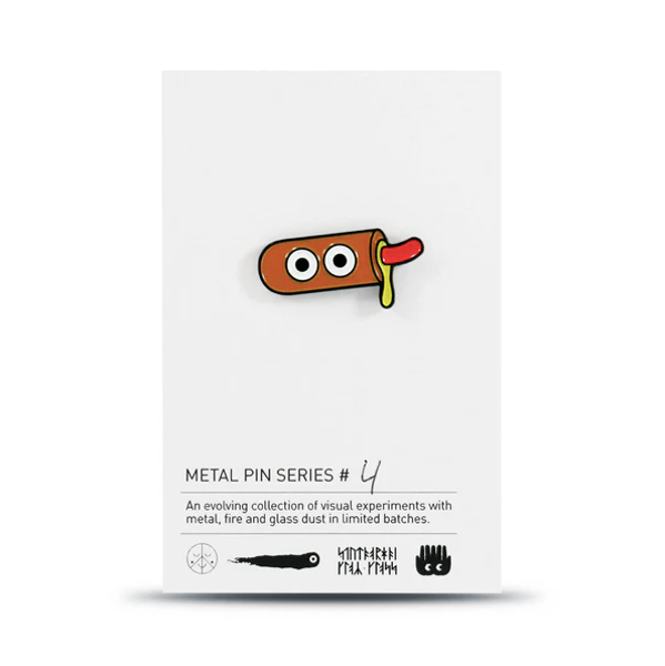 PIN’S ÉMAILLÉ EN METAL FRENCH HOTDOG - STUDIO ARHOJ