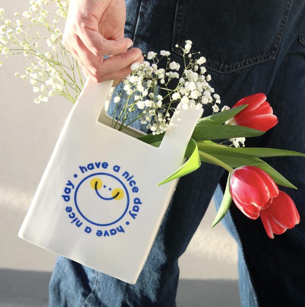 VASE PLASTIC BAG FLUID MARKET DESIGN 12