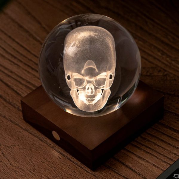 WANDERLUST AMBER CRYSTAL LIGHT SKULL 03